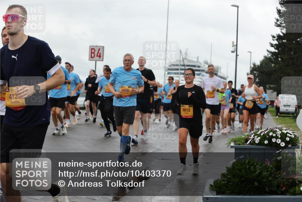 13.09.2026 - Kiel Lauf Andreas Tolksdorf http://msf.ph/oto/10403370 13.09.2026 11:03:29 Kiellinie 4, 35, 412, 4, 6006, 9812, 11925 meine-sportfotos.de