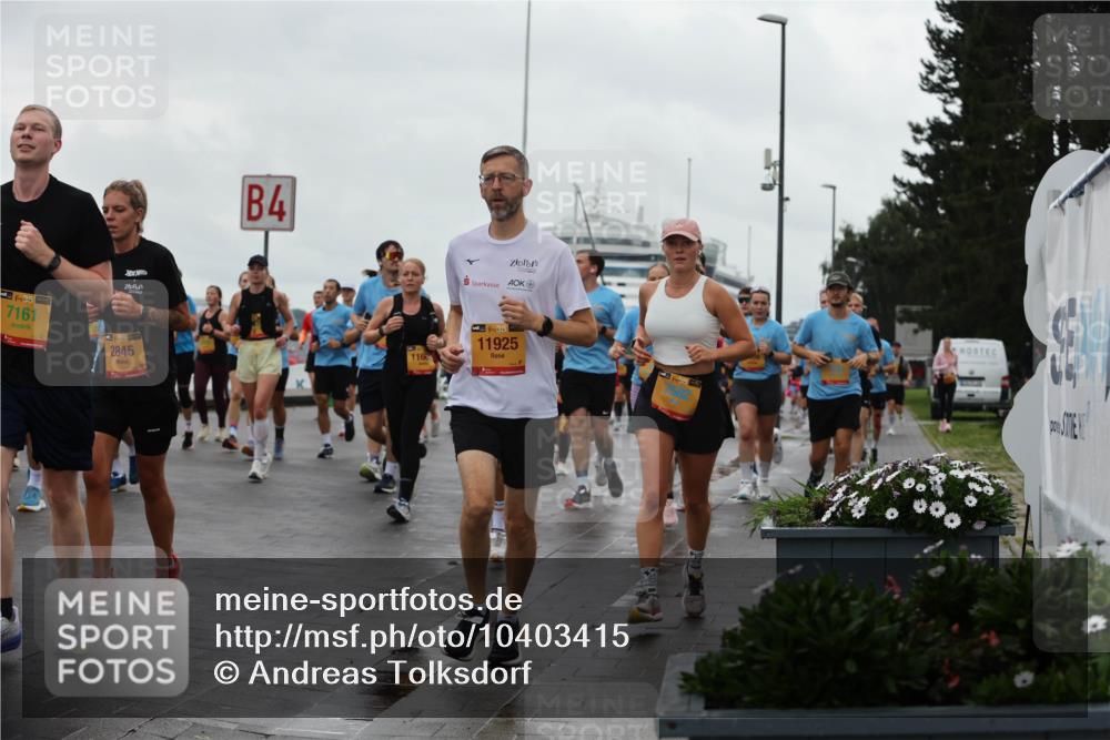 13.09.2026 - Kiel Lauf Andreas Tolksdorf http://msf.ph/oto/10403415 13.09.2026 11:03:32 Kiellinie 4, 38, 7161, 2845, 116, 11925, 7562 meine-sportfotos.de