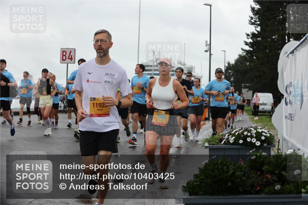 13.09.2026 - Kiel Lauf Andreas Tolksdorf http://msf.ph/oto/10403425 13.09.2026 11:03:32 Kiellinie 11123, 4, 4, 35, 11925, 7109 meine-sportfotos.de
