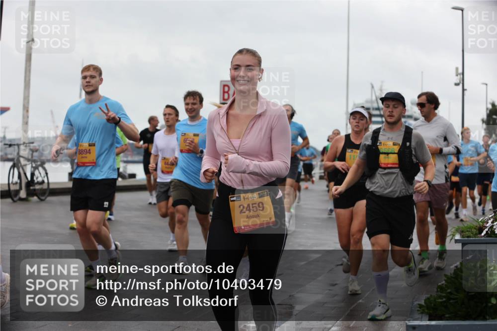 13.09.2026 - Kiel Lauf Andreas Tolksdorf http://msf.ph/oto/10403479 13.09.2026 11:03:44 Kiellinie 8894, 38, 2459, 115, 39, 6566 meine-sportfotos.de