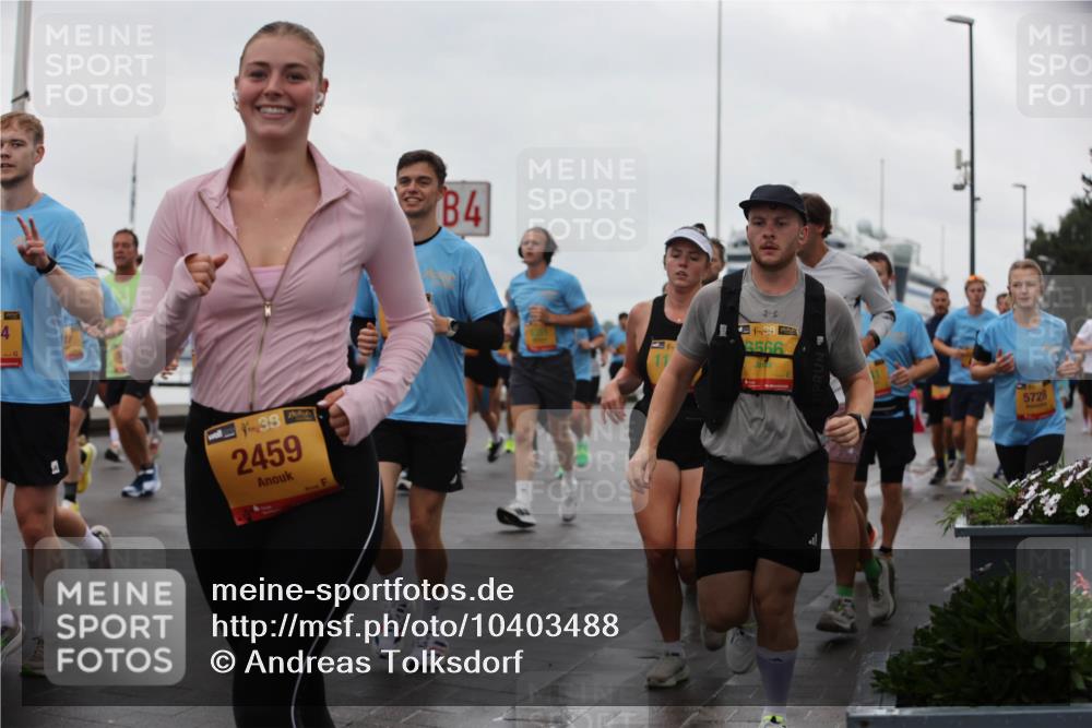 13.09.2026 - Kiel Lauf Andreas Tolksdorf http://msf.ph/oto/10403488 13.09.2026 11:03:44 Kiellinie 38, 2459, 4, 48, 6566, 5728 meine-sportfotos.de