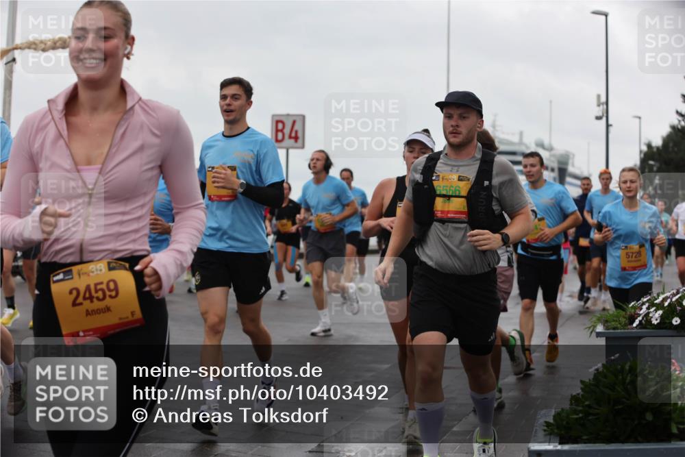 13.09.2026 - Kiel Lauf Andreas Tolksdorf http://msf.ph/oto/10403492 13.09.2026 11:03:45 Kiellinie 4, 38, 2459, 4, 38, 6566, 5728 meine-sportfotos.de