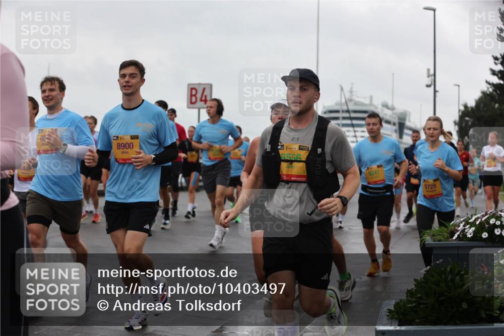 13.09.2026 - Kiel Lauf Andreas Tolksdorf http://msf.ph/oto/10403497 13.09.2026 11:03:45 Kiellinie 60, 38, 8900, 4, 48, 6566, 9241, 5728 meine-sportfotos.de