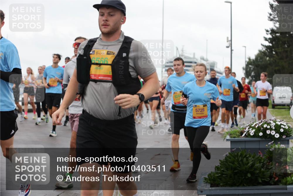 13.09.2026 - Kiel Lauf Andreas Tolksdorf http://msf.ph/oto/10403511 13.09.2026 11:03:45 Kiellinie 6566, 5728 meine-sportfotos.de