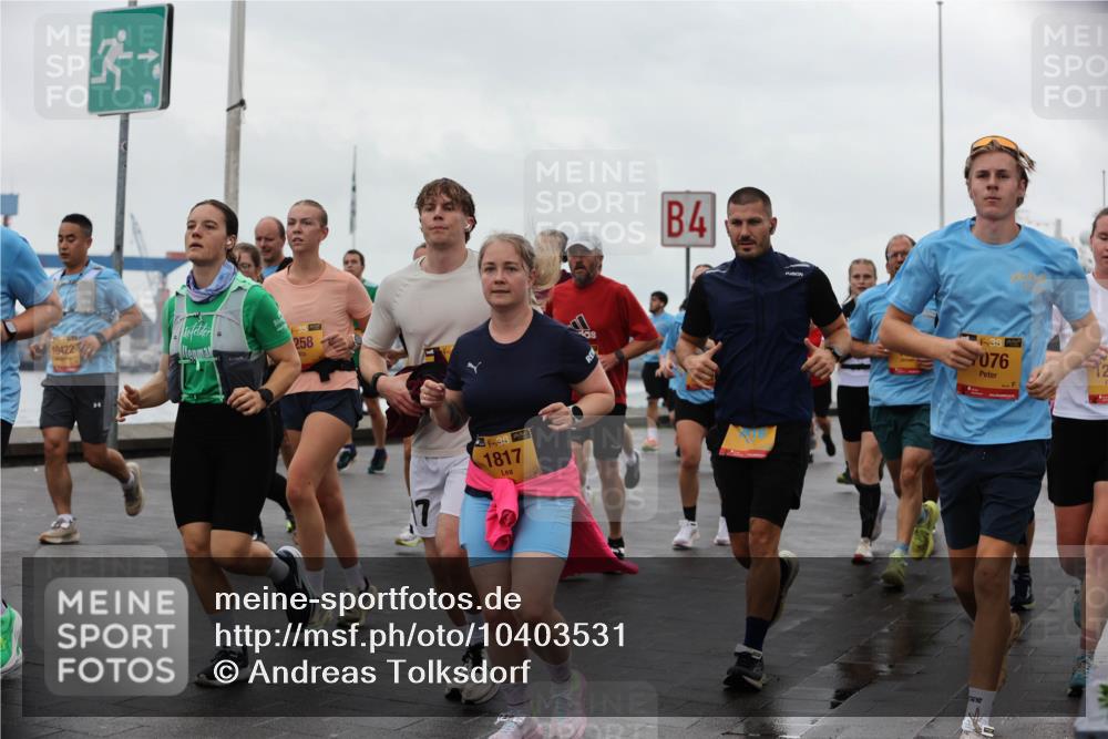 13.09.2026 - Kiel Lauf Andreas Tolksdorf http://msf.ph/oto/10403531 13.09.2026 11:03:49 Kiellinie 3, 10422, 258, 7, 38, 1817, 4, 38, 076 meine-sportfotos.de