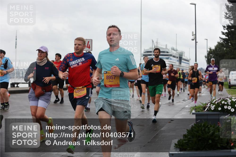 13.09.2026 - Kiel Lauf Andreas Tolksdorf http://msf.ph/oto/10403571 13.09.2026 11:03:52 Kiellinie 2025, 10282, 8957, 8928 meine-sportfotos.de
