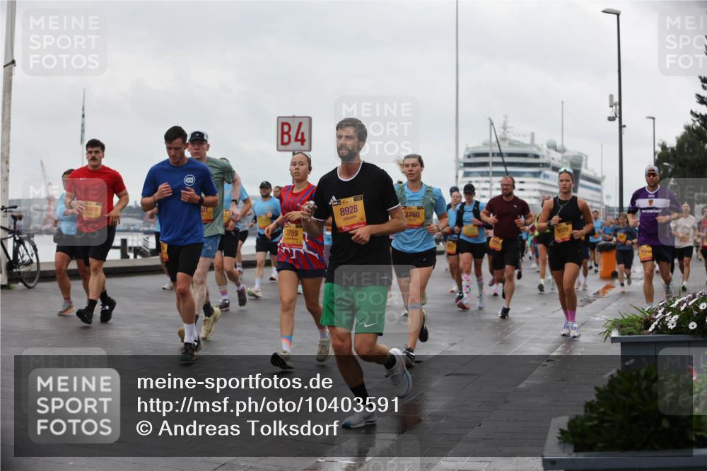 13.09.2026 - Kiel Lauf Andreas Tolksdorf http://msf.ph/oto/10403591 13.09.2026 11:03:54 Kiellinie 8928 meine-sportfotos.de