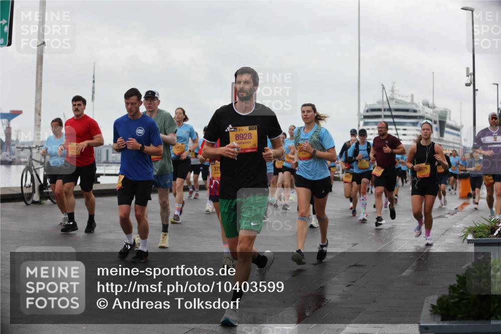 13.09.2026 - Kiel Lauf Andreas Tolksdorf http://msf.ph/oto/10403599 13.09.2026 11:03:54 Kiellinie 638, 1453, 375, 8928, 6529 meine-sportfotos.de