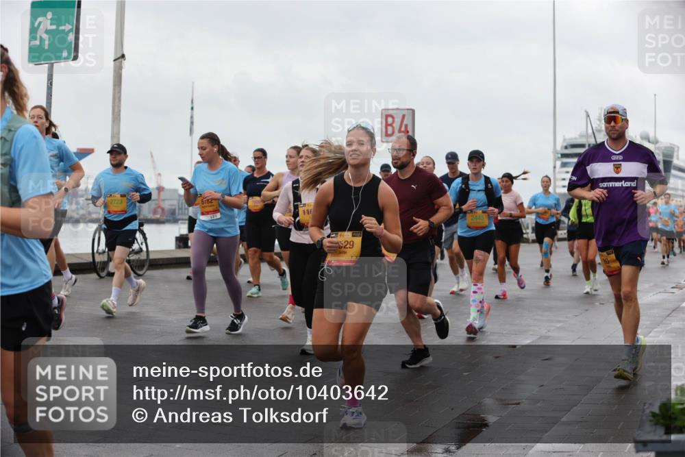 13.09.2026 - Kiel Lauf Andreas Tolksdorf http://msf.ph/oto/10403642 13.09.2026 11:03:56 Kiellinie 2723, 8182, 116, 4, 88, 29, 2445 meine-sportfotos.de