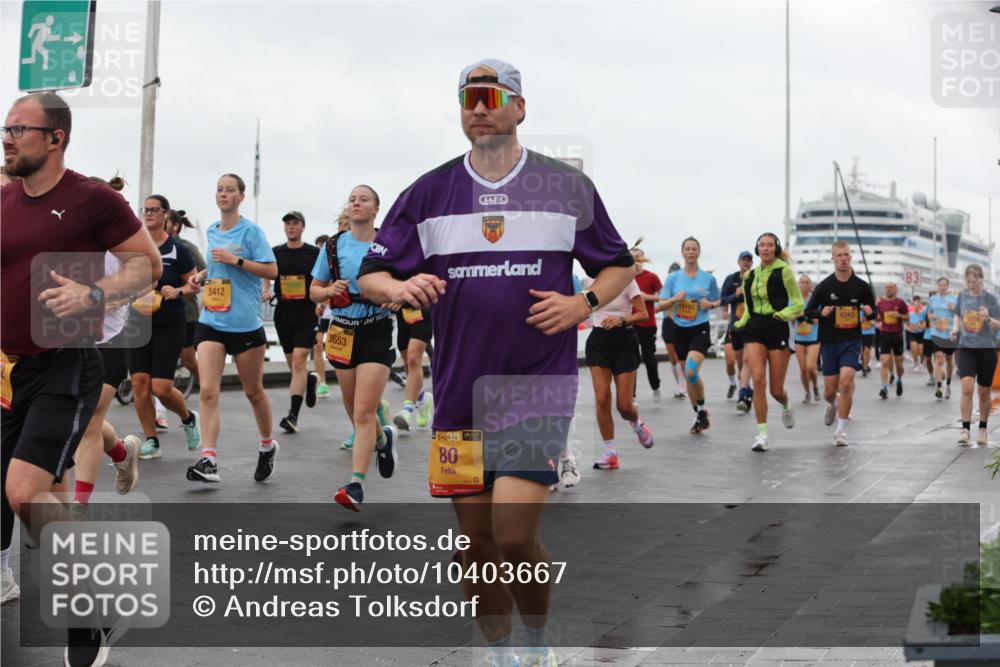 13.09.2026 - Kiel Lauf Andreas Tolksdorf http://msf.ph/oto/10403667 13.09.2026 11:03:58 Kiellinie 7809, 5412, 3653, 38, 80, 12181, 6343, 83 meine-sportfotos.de