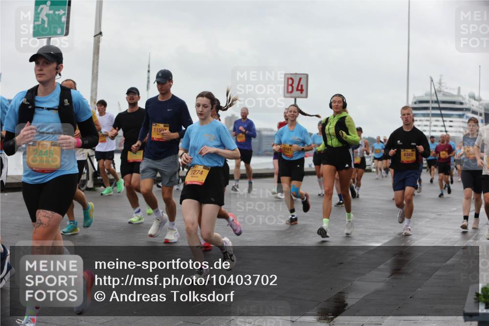 13.09.2026 - Kiel Lauf Andreas Tolksdorf http://msf.ph/oto/10403702 13.09.2026 11:03:59 Kiellinie 38, 2445, 1150, 2274, 4, 12181, 6343 meine-sportfotos.de