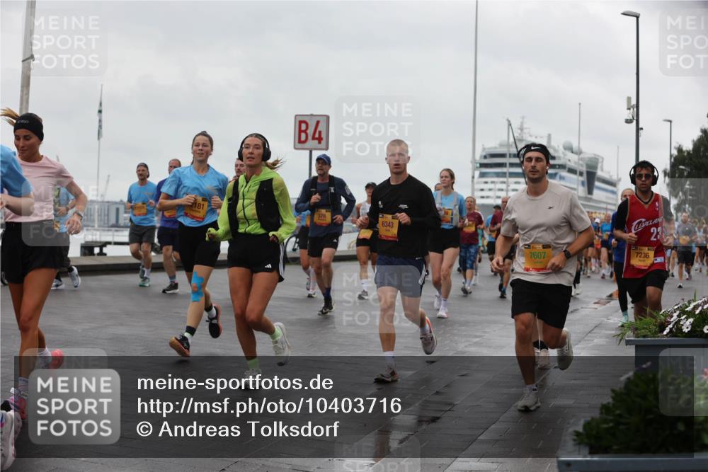 13.09.2026 - Kiel Lauf Andreas Tolksdorf http://msf.ph/oto/10403716 13.09.2026 11:04:00 Kiellinie 4, 12031, 378, 6343, 7607, 23, 7236 meine-sportfotos.de