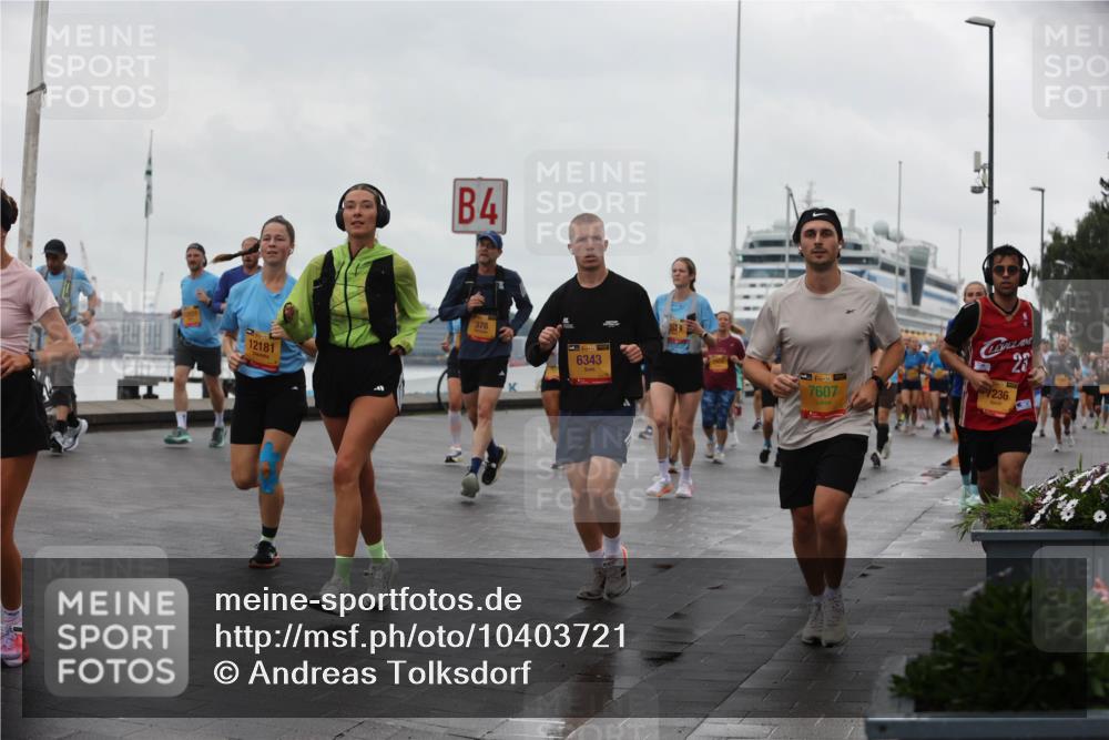 13.09.2026 - Kiel Lauf Andreas Tolksdorf http://msf.ph/oto/10403721 13.09.2026 11:04:00 Kiellinie 12181, 4, 378, 6343, 39, 7607, 7236, 28 meine-sportfotos.de