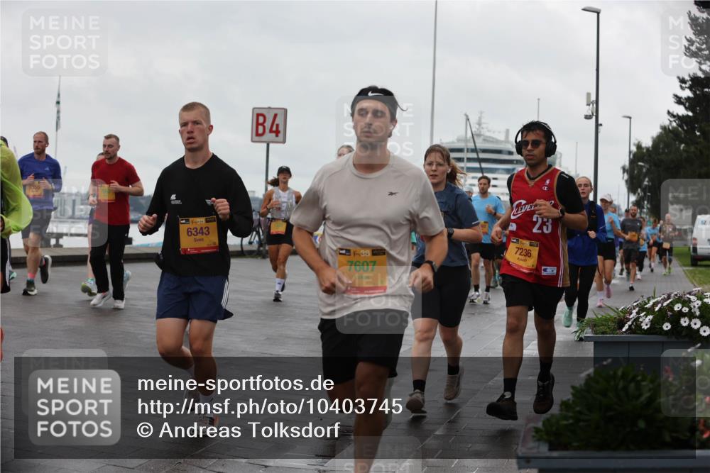13.09.2026 - Kiel Lauf Andreas Tolksdorf http://msf.ph/oto/10403745 13.09.2026 11:04:01 Kiellinie 7067, 38, 6343, 4, 38, 7607, 7236, 23 meine-sportfotos.de