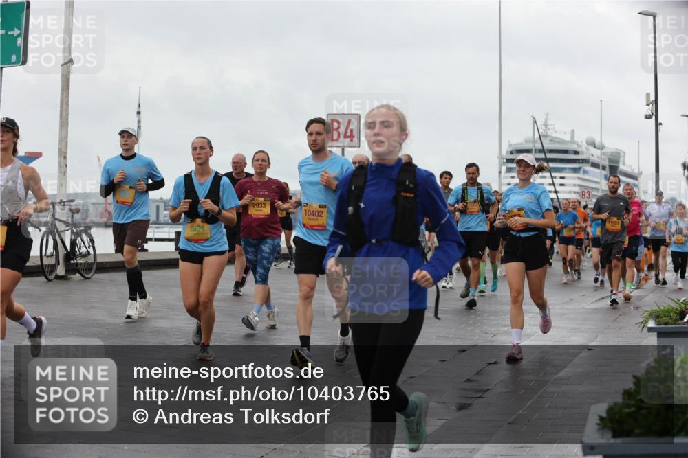 13.09.2026 - Kiel Lauf Andreas Tolksdorf http://msf.ph/oto/10403765 13.09.2026 11:04:05 Kiellinie 630, 4, 2933, 10402, 1072, 3, 11891 meine-sportfotos.de