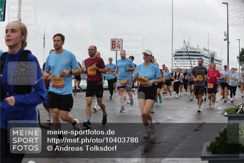 13.09.2026 - Kiel Lauf Andreas Tolksdorf http://msf.ph/oto/10403786 13.09.2026 11:04:06 Kiellinie 38, 10402, 2934, 4, 151, 7793, 11891, 12231 meine-sportfotos.de