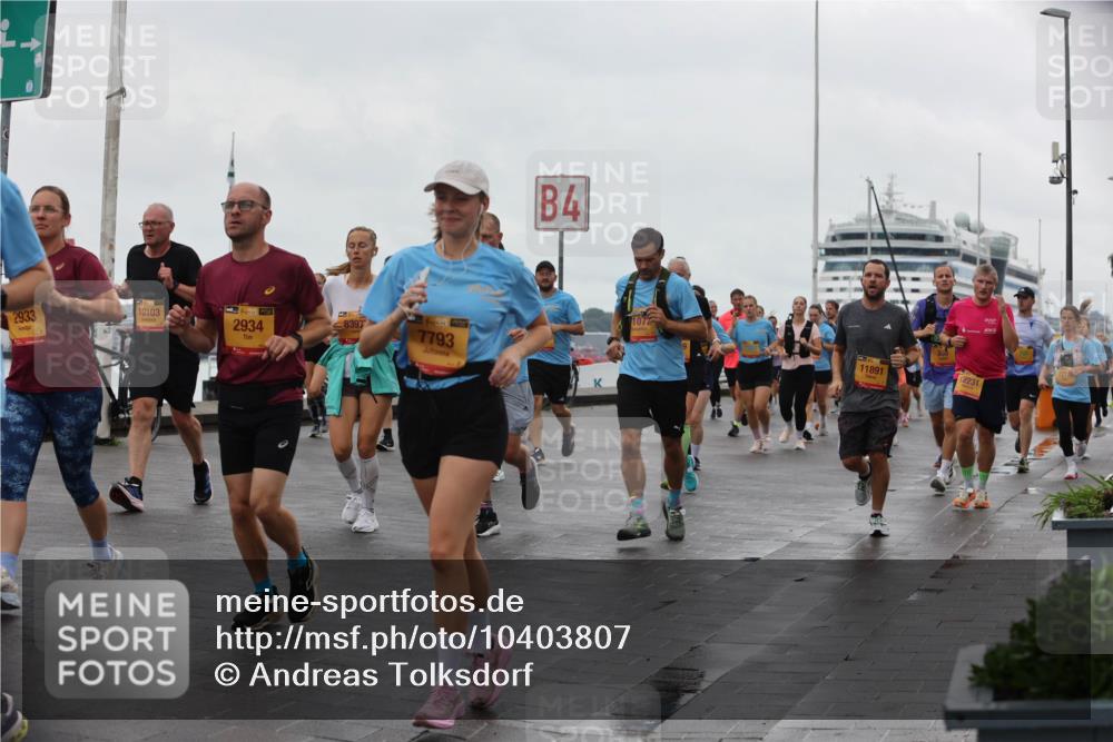 13.09.2026 - Kiel Lauf Andreas Tolksdorf http://msf.ph/oto/10403807 13.09.2026 11:04:07 Kiellinie 2933, 10103, 2934, 8397, 4, 1, 39, 7793, 1072, 11891, 2231 meine-sportfotos.de