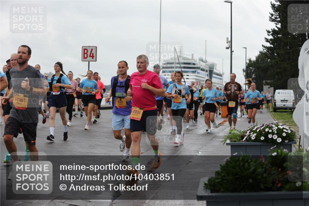 13.09.2026 - Kiel Lauf Andreas Tolksdorf http://msf.ph/oto/10403851 13.09.2026 11:04:09 Kiellinie 39, 11891, 4, 9301, 355, 2231, 12116, 3, 00 meine-sportfotos.de