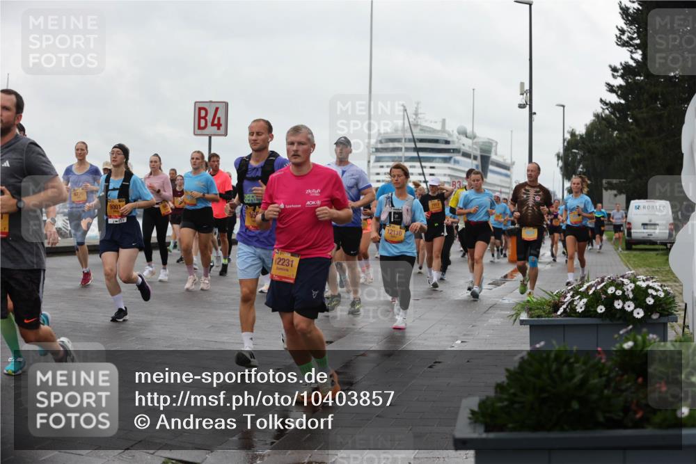 13.09.2026 - Kiel Lauf Andreas Tolksdorf http://msf.ph/oto/10403857 13.09.2026 11:04:09 Kiellinie 6736, 9301, 4, 12231, 12116, 7913 meine-sportfotos.de
