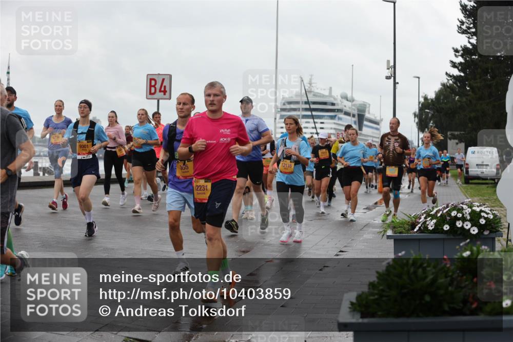 13.09.2026 - Kiel Lauf Andreas Tolksdorf http://msf.ph/oto/10403859 13.09.2026 11:04:10 Kiellinie 6736, 9301, 4, 355, 38, 2231, 12116, 3 meine-sportfotos.de