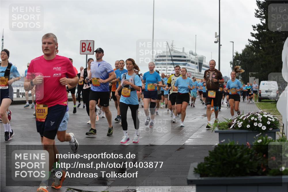 13.09.2026 - Kiel Lauf Andreas Tolksdorf http://msf.ph/oto/10403877 13.09.2026 11:04:10 Kiellinie 9301, 4, 768, 2231, 12116, 3 meine-sportfotos.de