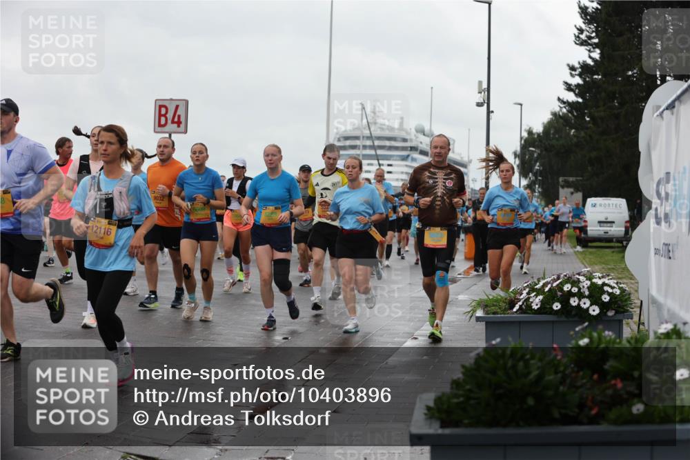 13.09.2026 - Kiel Lauf Andreas Tolksdorf http://msf.ph/oto/10403896 13.09.2026 11:04:11 Kiellinie 38, 12116, 4, 9032, 6609, 552 meine-sportfotos.de