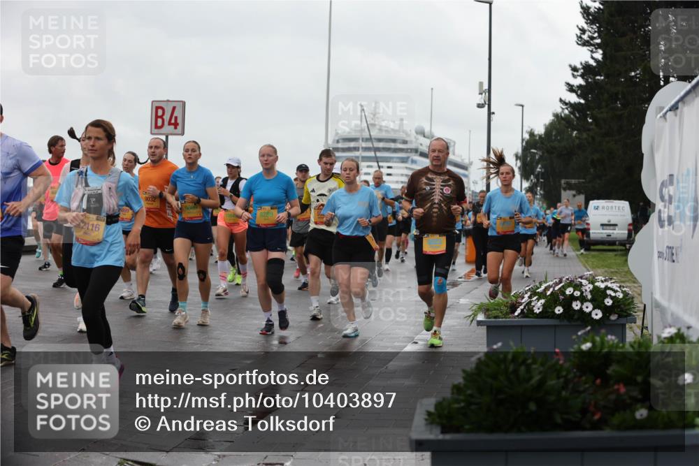 13.09.2026 - Kiel Lauf Andreas Tolksdorf http://msf.ph/oto/10403897 13.09.2026 11:04:11 Kiellinie 39, 2116, 4, 9032, 6604, 1064, 8289 meine-sportfotos.de