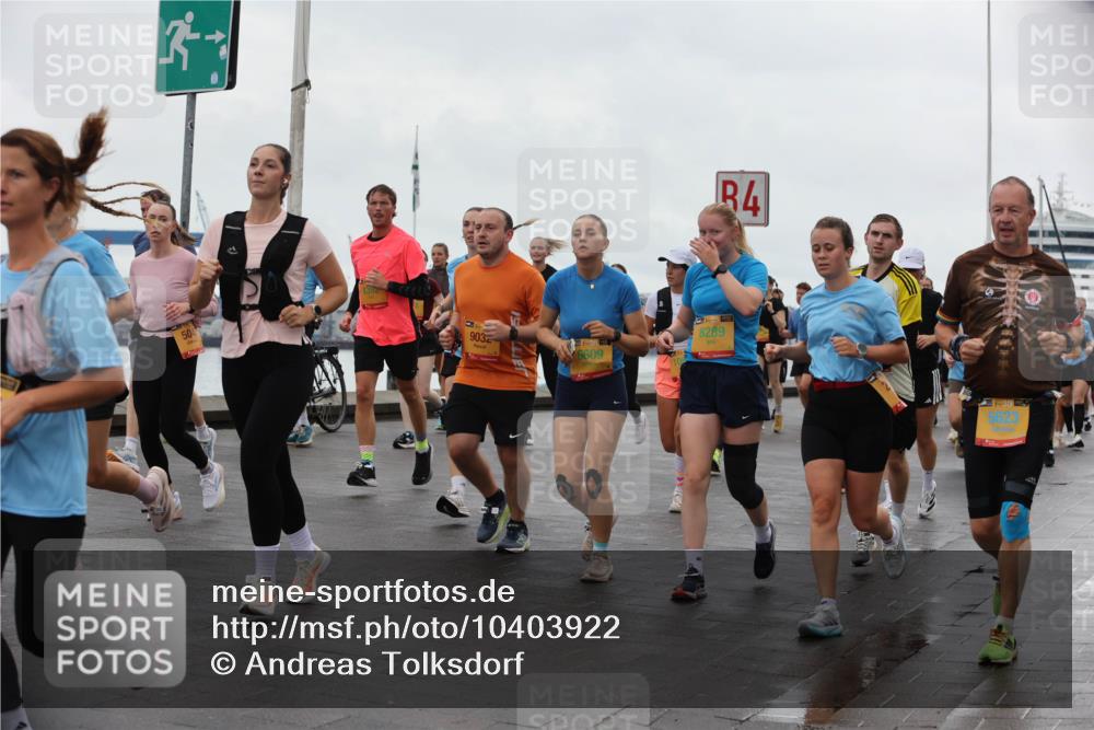 13.09.2026 - Kiel Lauf Andreas Tolksdorf http://msf.ph/oto/10403922 13.09.2026 11:04:13 Kiellinie 504, 9032, 38, 6609, 39, 8289, 4, 1, 399, 5623 meine-sportfotos.de