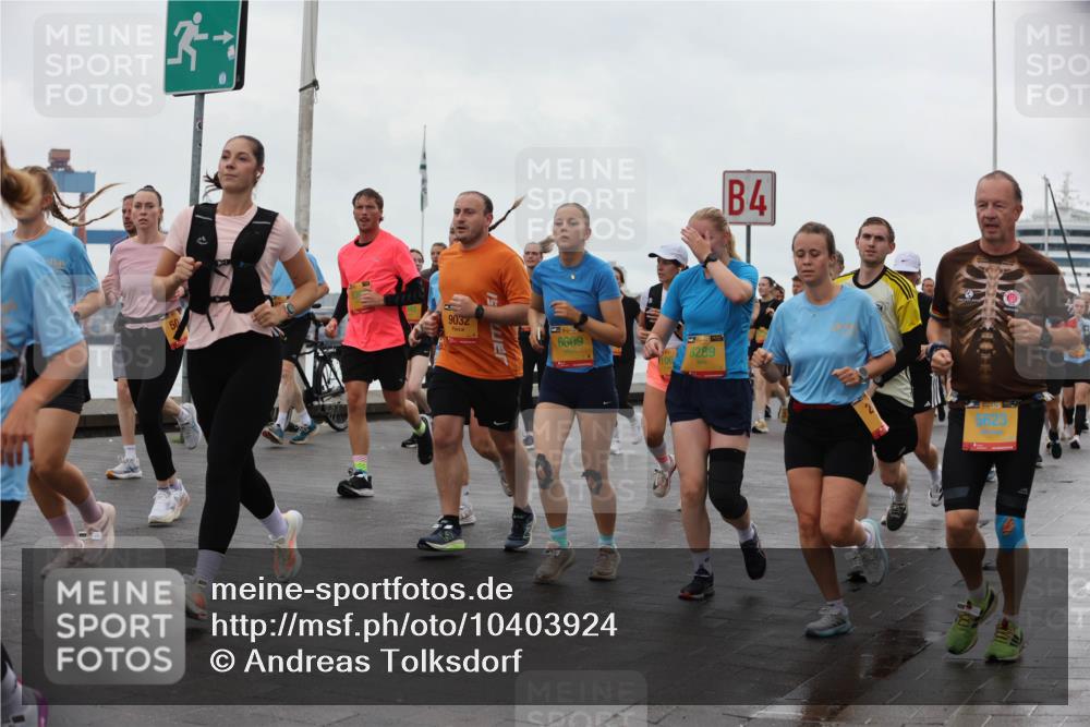 13.09.2026 - Kiel Lauf Andreas Tolksdorf http://msf.ph/oto/10403924 13.09.2026 11:04:13 Kiellinie 9032, 6609, 8289, 4 meine-sportfotos.de