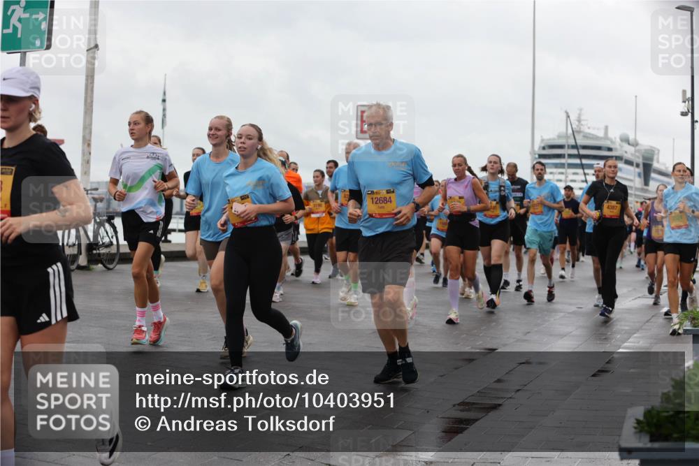 13.09.2026 - Kiel Lauf Andreas Tolksdorf http://msf.ph/oto/10403951 13.09.2026 11:04:16 Kiellinie 3190, 12684, 4387, 2524 meine-sportfotos.de