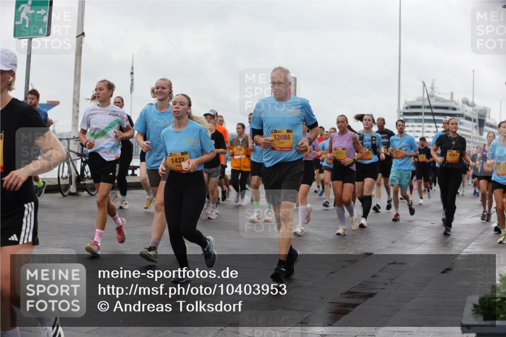 13.09.2026 - Kiel Lauf Andreas Tolksdorf http://msf.ph/oto/10403953 13.09.2026 11:04:16 Kiellinie 39, 1432, 3190, 38, 12684, 9432, 181, 4387, 2524 meine-sportfotos.de