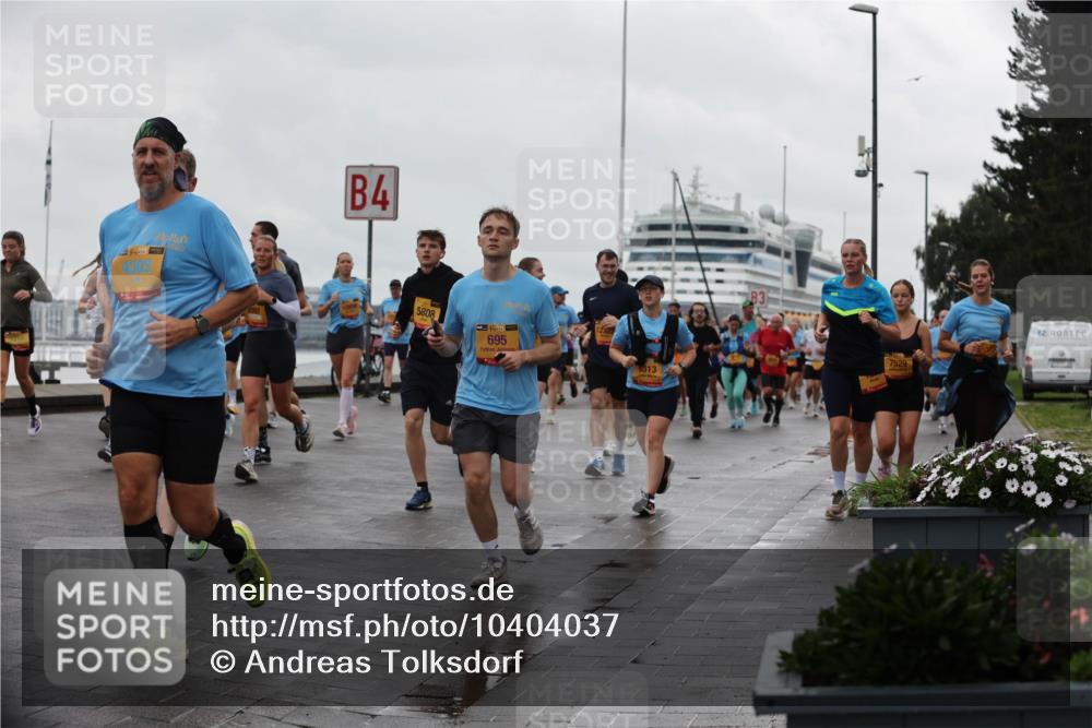 13.09.2026 - Kiel Lauf Andreas Tolksdorf http://msf.ph/oto/10404037 13.09.2026 11:04:24 Kiellinie 39, 4303, 4, 5808, 695, 6313, 3, 7529 meine-sportfotos.de