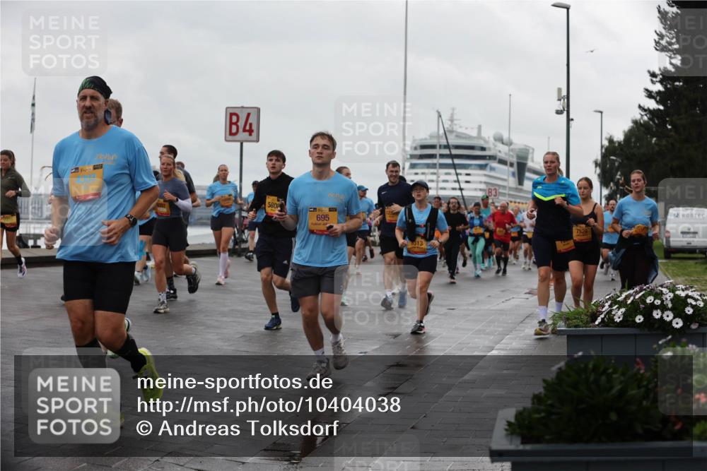 13.09.2026 - Kiel Lauf Andreas Tolksdorf http://msf.ph/oto/10404038 13.09.2026 11:04:24 Kiellinie 4303, 88, 4, 5808, 39, 695, 6313, 3, 7529 meine-sportfotos.de