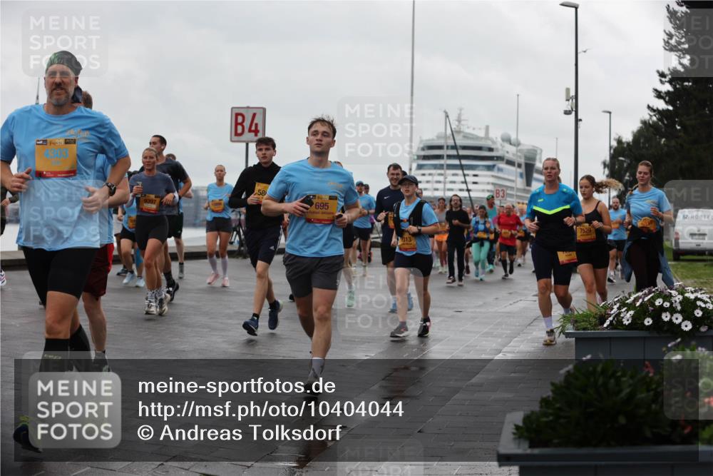 13.09.2026 - Kiel Lauf Andreas Tolksdorf http://msf.ph/oto/10404044 13.09.2026 11:04:24 Kiellinie 38, 4303, 9397, 4, 58, 39, 695, 313, 3, 7529 meine-sportfotos.de