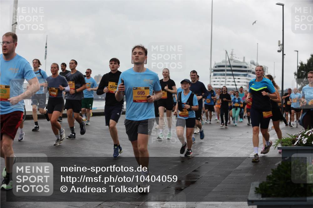 13.09.2026 - Kiel Lauf Andreas Tolksdorf http://msf.ph/oto/10404059 13.09.2026 11:04:25 Kiellinie 39, 529, 9397, 4453, 5808, 38, 695, 85 meine-sportfotos.de