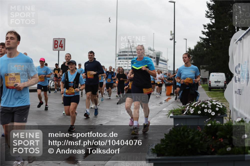 13.09.2026 - Kiel Lauf Andreas Tolksdorf http://msf.ph/oto/10404076 13.09.2026 11:04:26 Kiellinie 39, 695, 280, 7, 4, 313 meine-sportfotos.de