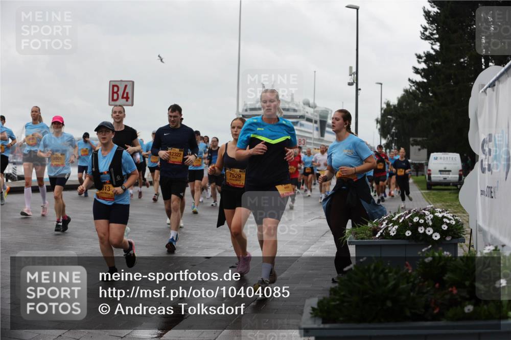 13.09.2026 - Kiel Lauf Andreas Tolksdorf http://msf.ph/oto/10404085 13.09.2026 11:04:26 Kiellinie 2801, 4, 813, 12322, 7529, 3 meine-sportfotos.de