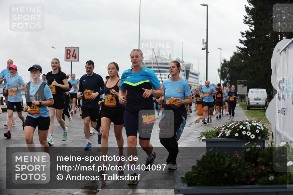 13.09.2026 - Kiel Lauf Andreas Tolksdorf http://msf.ph/oto/10404097 13.09.2026 11:04:27 Kiellinie 313, 4, 385, 12322, 7529 meine-sportfotos.de