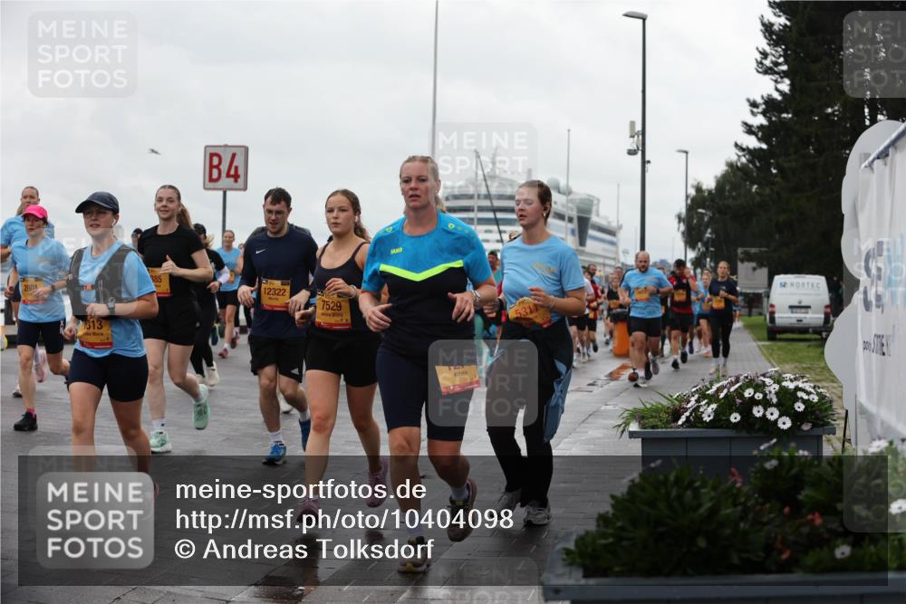 13.09.2026 - Kiel Lauf Andreas Tolksdorf http://msf.ph/oto/10404098 13.09.2026 11:04:27 Kiellinie 2801, 313, 4, 385, 12322, 7529 meine-sportfotos.de