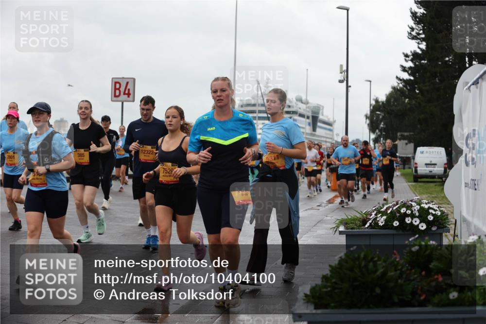 13.09.2026 - Kiel Lauf Andreas Tolksdorf http://msf.ph/oto/10404100 13.09.2026 11:04:27 Kiellinie 2801, 31, 385, 4, 12322, 7529 meine-sportfotos.de
