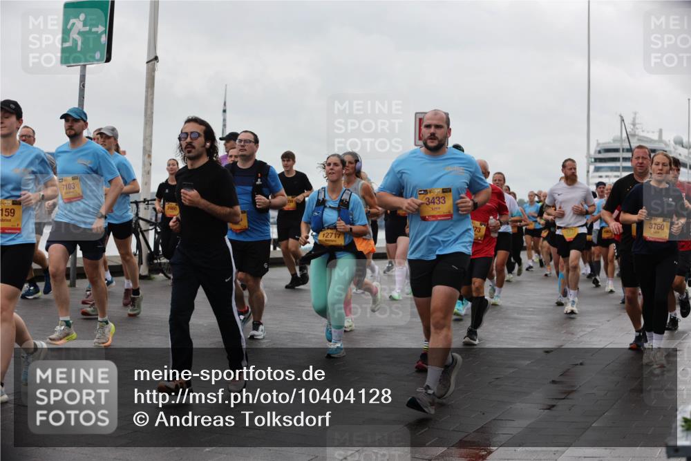 13.09.2026 - Kiel Lauf Andreas Tolksdorf http://msf.ph/oto/10404128 13.09.2026 11:04:32 Kiellinie 38, 159, 7103, 2460, 12717, 3433, 73, 3760 meine-sportfotos.de