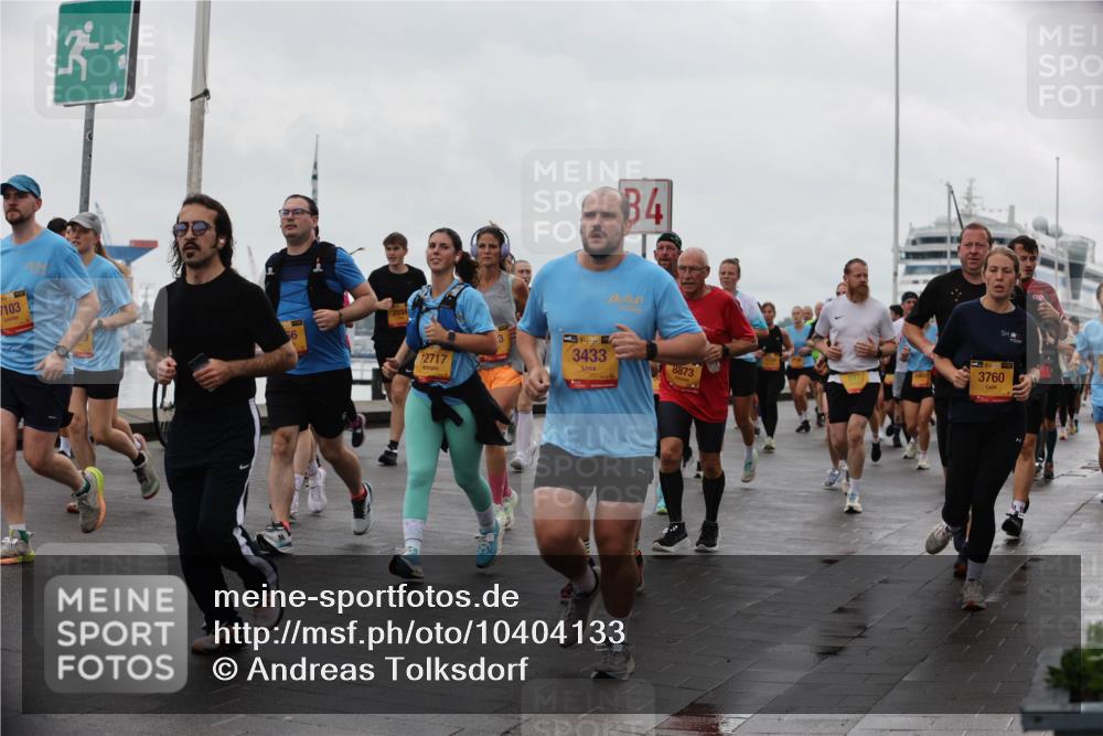 13.09.2026 - Kiel Lauf Andreas Tolksdorf http://msf.ph/oto/10404133 13.09.2026 11:04:32 Kiellinie 7103, 66, 2034, 12717, 38, 3433, 4, 39, 8873, 10631, 517, 3760 meine-sportfotos.de