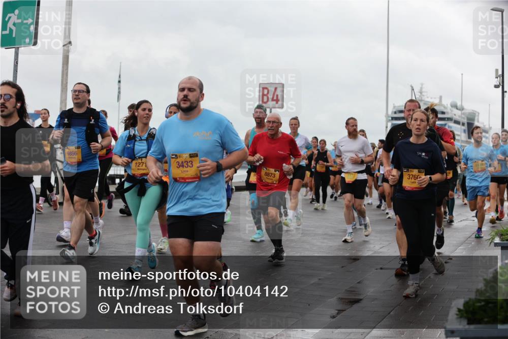 13.09.2026 - Kiel Lauf Andreas Tolksdorf http://msf.ph/oto/10404142 13.09.2026 11:04:32 Kiellinie 60, 6866, 1271, 39, 3433, 4, 8873, 39, 3760 meine-sportfotos.de