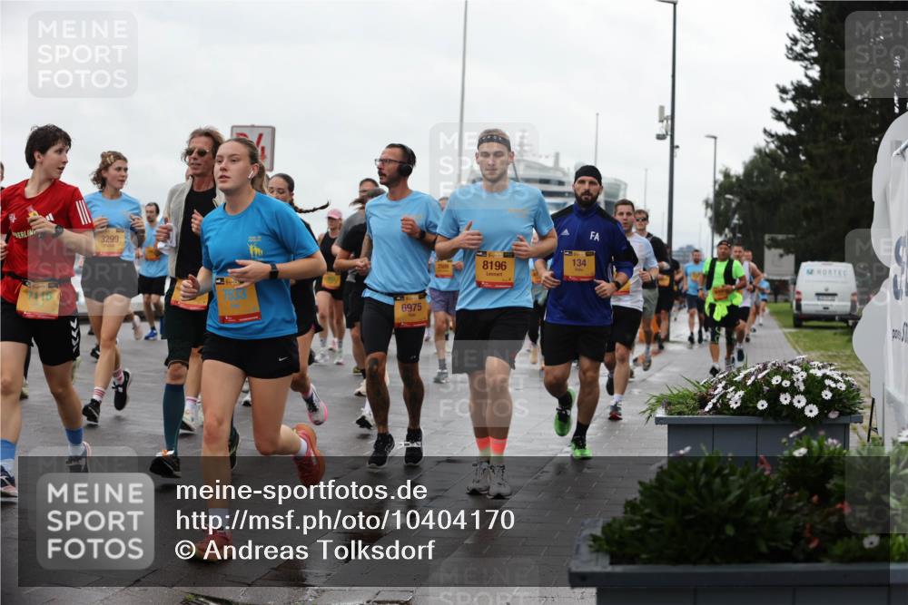 13.09.2026 - Kiel Lauf Andreas Tolksdorf http://msf.ph/oto/10404170 13.09.2026 11:04:36 Kiellinie 3299, 7116, 6975, 2509, 8196, 134, 2 meine-sportfotos.de