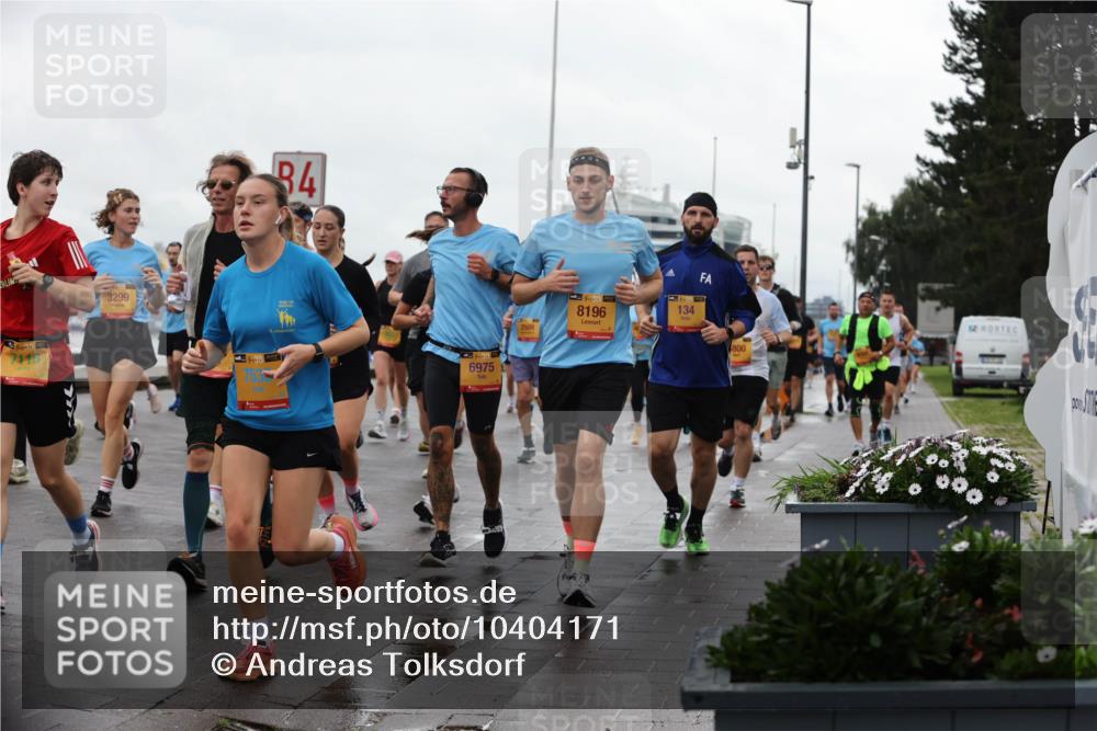 13.09.2026 - Kiel Lauf Andreas Tolksdorf http://msf.ph/oto/10404171 13.09.2026 11:04:36 Kiellinie 7116, 3299, 84, 6975, 6, 2509, 1, 38, 134, 8196, 800 meine-sportfotos.de