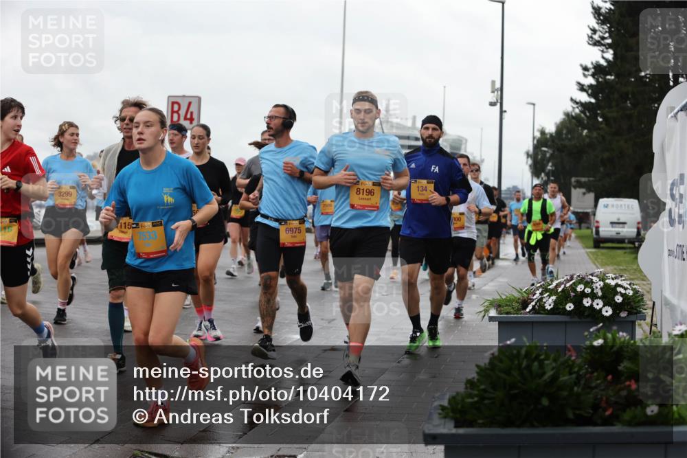 13.09.2026 - Kiel Lauf Andreas Tolksdorf http://msf.ph/oto/10404172 13.09.2026 11:04:36 Kiellinie 39, 16, 3299, 4, 115, 38, 7533, 6975, 2509, 8196, 134, 300, 12 meine-sportfotos.de