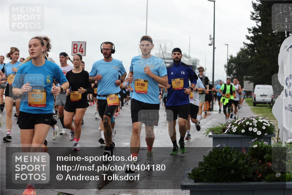 13.09.2026 - Kiel Lauf Andreas Tolksdorf http://msf.ph/oto/10404180 13.09.2026 11:04:37 Kiellinie 3299, 38, 7533, 4, 7502, 6975, 39, 8196, 134 meine-sportfotos.de