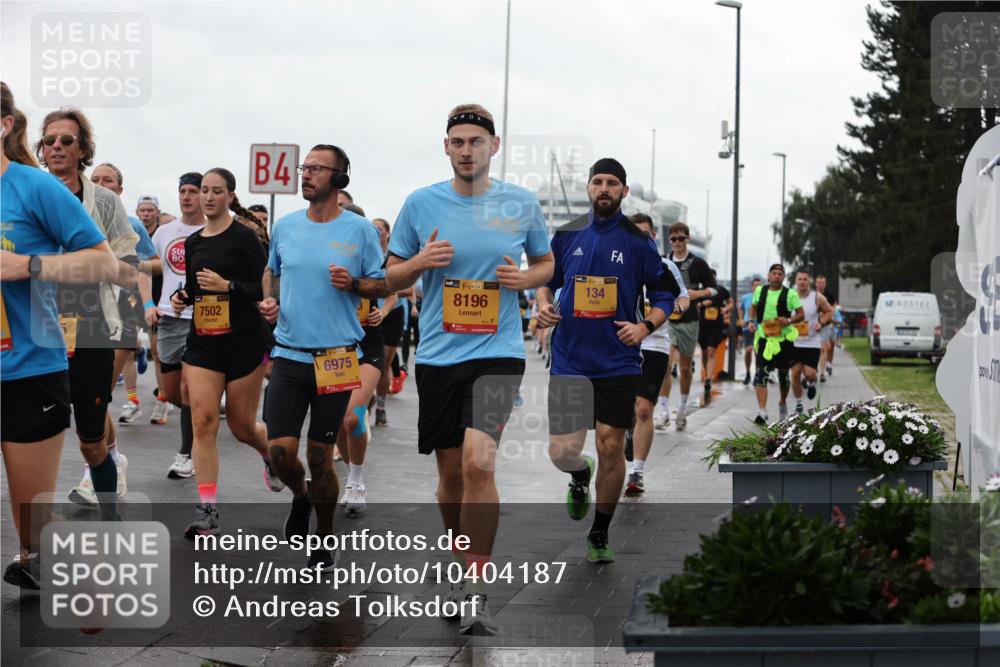 13.09.2026 - Kiel Lauf Andreas Tolksdorf http://msf.ph/oto/10404187 13.09.2026 11:04:37 Kiellinie 7502, 4, 38, 6975, 38, 8196, 134 meine-sportfotos.de
