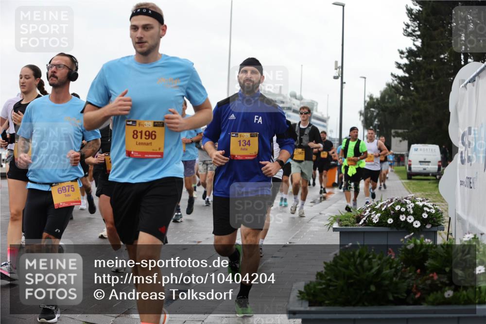 13.09.2026 - Kiel Lauf Andreas Tolksdorf http://msf.ph/oto/10404204 13.09.2026 11:04:38 Kiellinie 6975, 38, 8196, 38, 134, 12847 meine-sportfotos.de