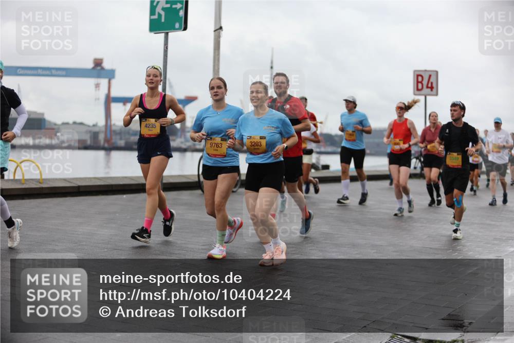 13.09.2026 - Kiel Lauf Andreas Tolksdorf http://msf.ph/oto/10404224 13.09.2026 11:04:57 Kiellinie 4235, 9763, 3203, 4, 3349 meine-sportfotos.de